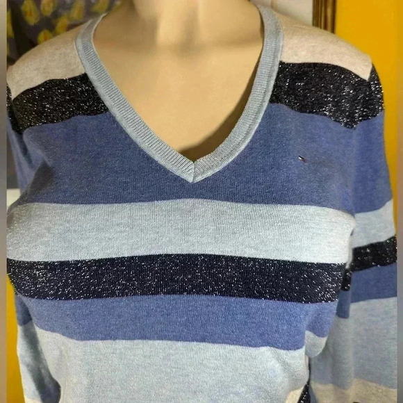 Tommy Hilfiger Women’s Striped Blue V-neck Sweater - Picture 7 of 11